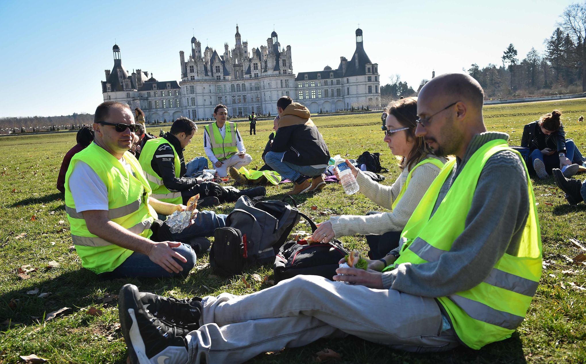 Gilets Jaunes Le 15e Samedi De Manifestations En Images