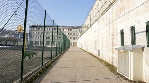 Prison de Clairvaux : l'otage libéré, son ravisseur se rend