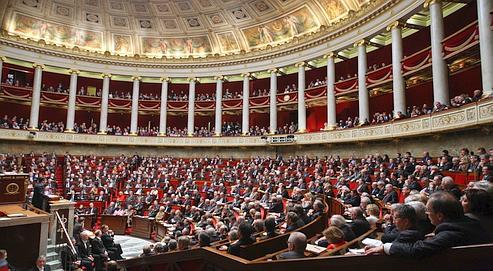 L'âge de l'éligibilité à l'Assemblée abaissé à 18 ans