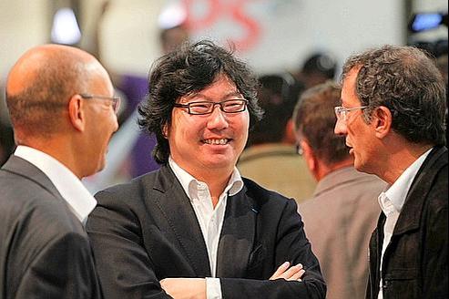 Qualifié de «Coréen national», Placé veut porter plainte