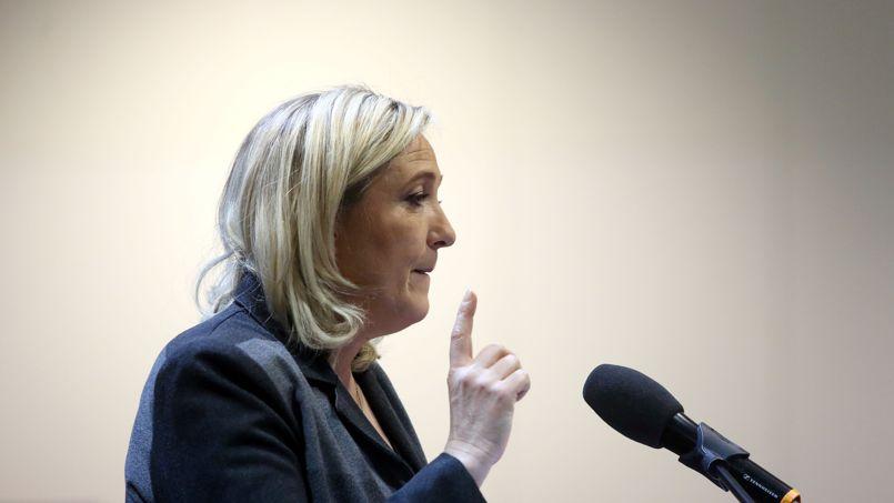 Marine Le Pen réclame « la dissolution des milices » anti-FN