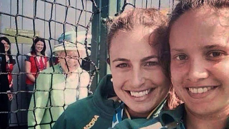 La Reine d'Angleterre s'invite sur un selfie