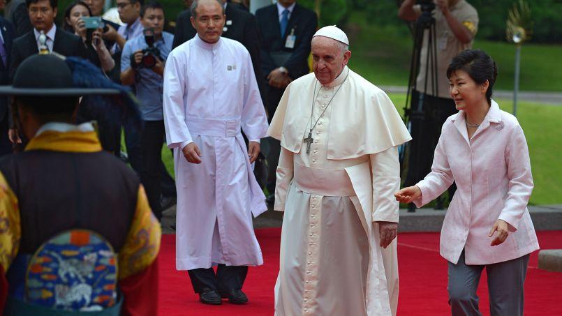 Visite En Asie : La Stratégie Politique Du Pape François