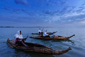 Les Tankwa en papyrrus, symbole d'un monde en voie de disparition.