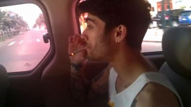 Une vidéo scandale montre les One Direction fumer un joint