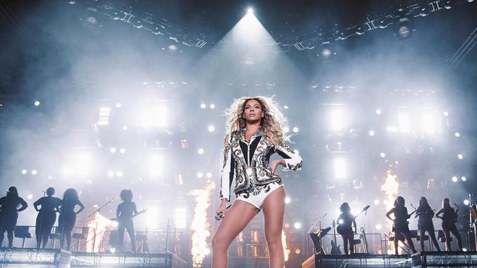 Beyonce Tournée Mondiale Beyonce devient la reine absolue d'iTunes