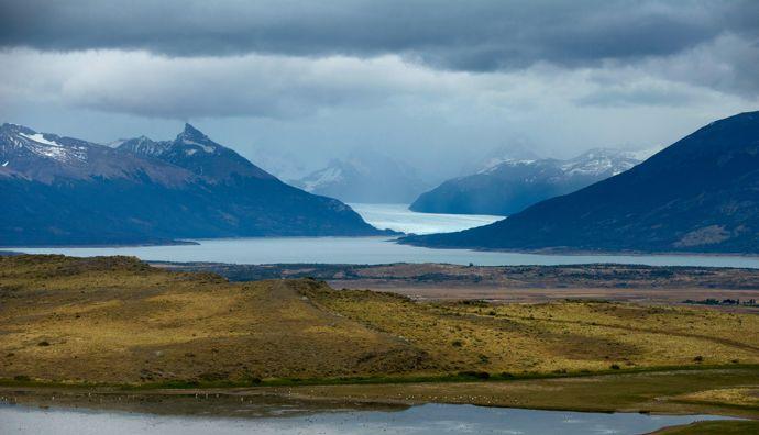 As terras da Estância La Anita (75.000 hectares) pertencem à família Braun-Menendez, que construiu o seu império nos anos 20 graças à lã de ovelha.'Estancia La Anita (75 000 hectares) appartiennent à la famille Braun-Menendez qui a bati son empire dans les années 20 grâce à la laine de mouton.
