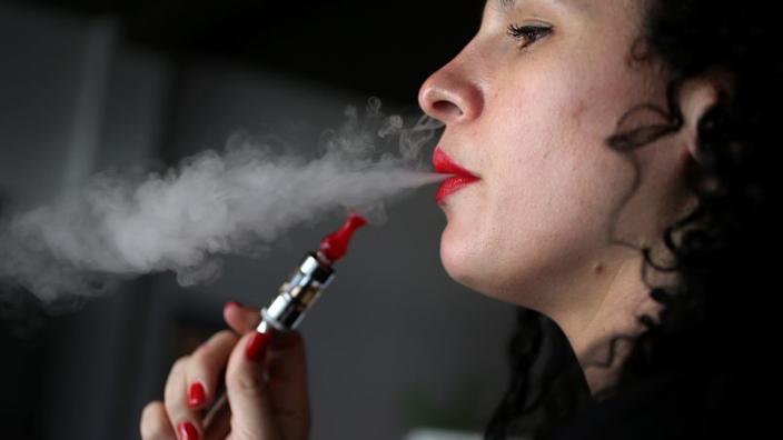 La cigarette lectronique fait reculer les ventes de tabac