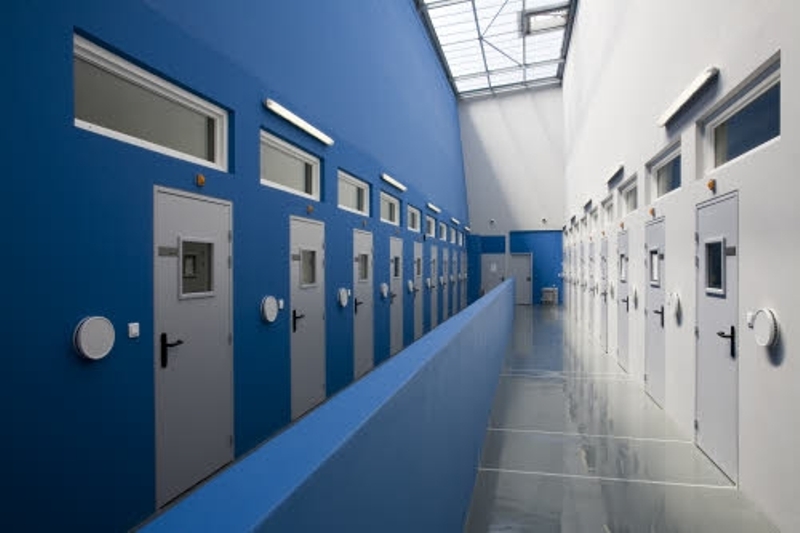 Immersion Dans Les Derniers Etablissements Penitentiaires