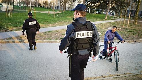 La difficile mise en place des unités de police de quartier