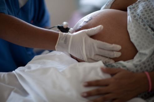 En France Les Femmes Font Leur Premier Bebe A 28 Ans