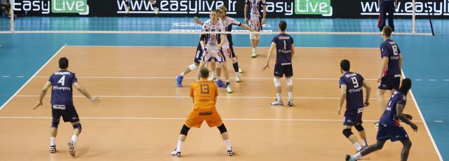 Pourquoi Un Joueur Porte Un Maillot Different En Volley