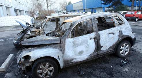Avec une quarantaine de véhicules détruits, Nantes détient le record d'incendies criminels durant la nuit du réveillon.