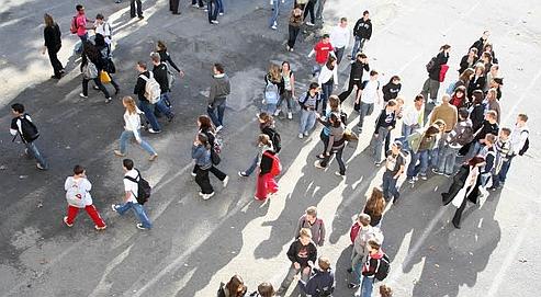Avant de prendre une assurance scolaire, il est conseillé de faire le tour de ses autres contrats pour vérifier si votre enfant est déjà couvert. (photo Delort/le Figaro)