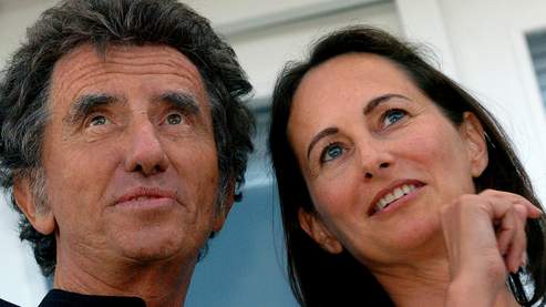 «Je le dis tout net : sur la taxe carbone, Ségolène Royal a tort», tonne Jack Lang.