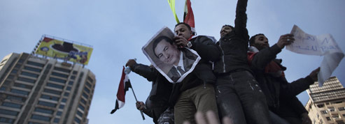 Égypte : heurts entre pro <br/>et anti-Moubarak au Caire<br/>