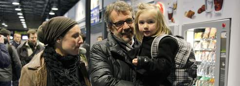 Arrivée à Roissy des premiers Français rapatriés de Libye<br/>