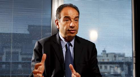 Jean-François Copé : « Le Front national, du temps du père comme de celui de la fille, a un intérêt objectif à ce queles problèmes soient soulevés et jamais résolus. »