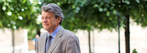 Borloo avance et irrite <br/>de plus en plus l'UMP<br/>