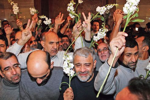 Les 48 Iraniens libérés mercredi par les rebelles syriens ont été accueillis par l'ambassadeur iranien, lors d'une cérémonie dans un grand hôtel du centre de Damas.