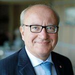  Daniel Canepa.  Ancien directeur adjoint du cabinet de Nicolas Sarkozy au ministère de l'Intérieur, il avait été fait préfet de la Région Ile-de-France en 2008. En décembre, il est débarqué à sept mois de la retraite.