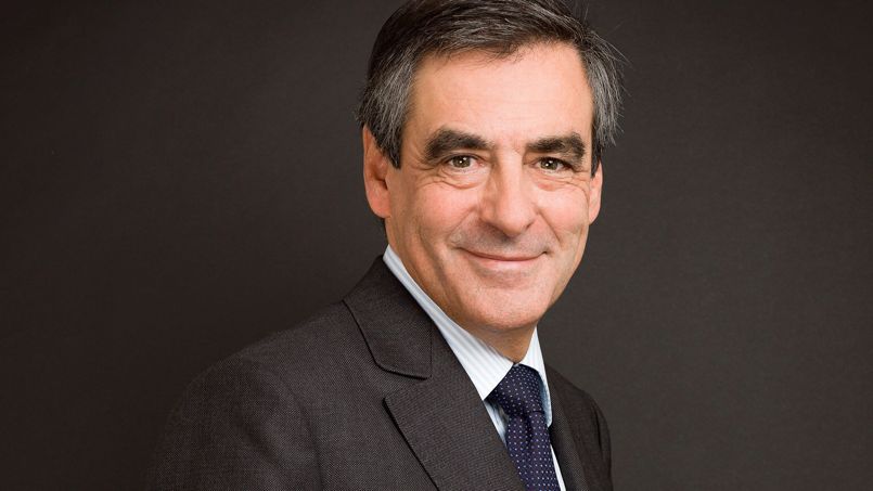 Pour François Fillon, «le quinquennat est en miettes, brisé comme les espoirs» des électeurs de François Hollande.
