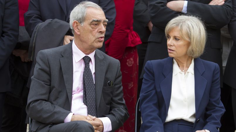 Henri Emmanuelli et Élisabeth Guigou, lors de la cérémonie.