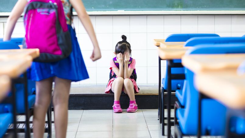 80% des enfants souffrant de phobie scolaire ont été victimes d'un harcèlement psychique ou d'une agression physique dans le cadre de l'école.