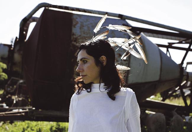 Video- pj harvey ses mots contre les maux de la guerre