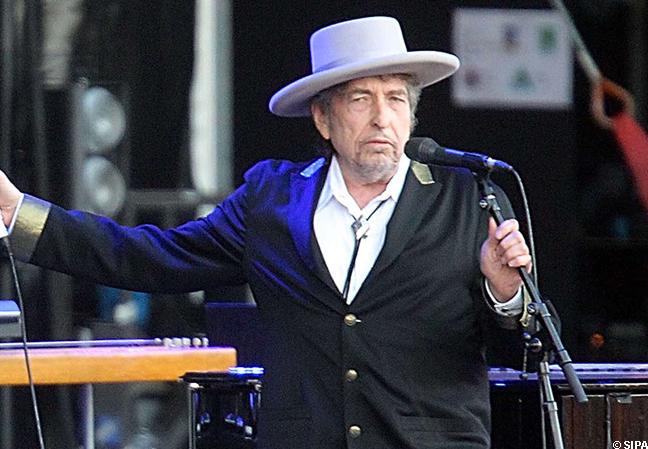 Bob dylan mis en examen en france pour «provocation à la haine»