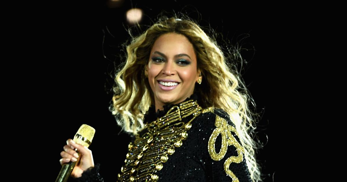 PHOTOS – Beyoncé enceinte : son ventre pousse à vue d’œil !