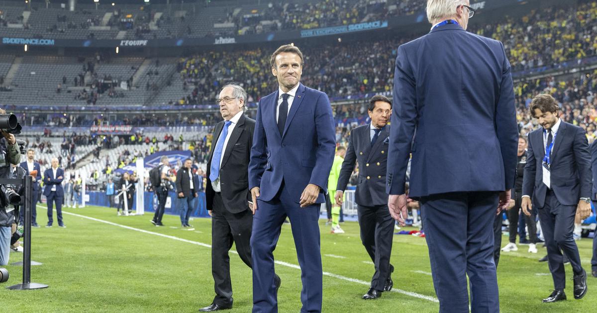 PHOTOS - Emmanuel Macron bien entouré au stade de France : son frère ...