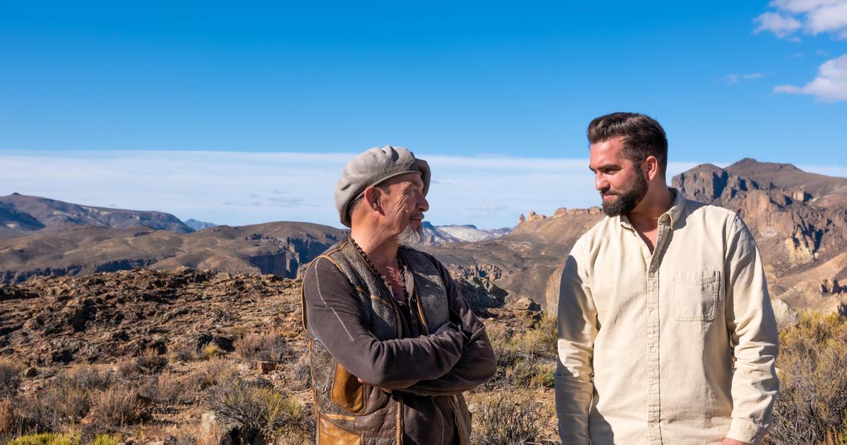 PHOTOS - Florent Pagny et Kendji Girac réunis : les dessous du tournage de  leur clip