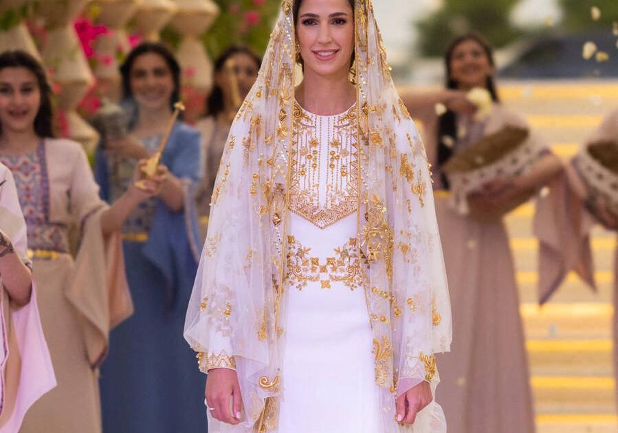 PHOTOS - Rajwa Al Saif : les plus belles photos de la fiancée du prince