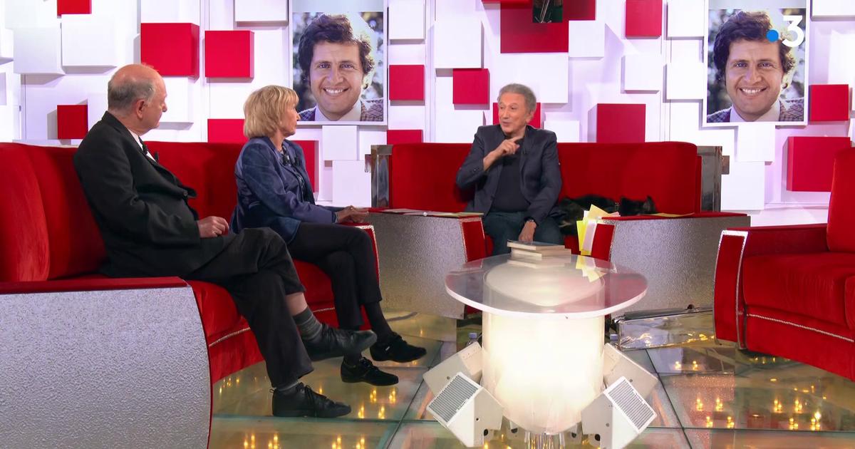 Vidéo - joe dassin, sa mort racontée par ses proches : “brusquement, il s’est effondré sur sa chaise”