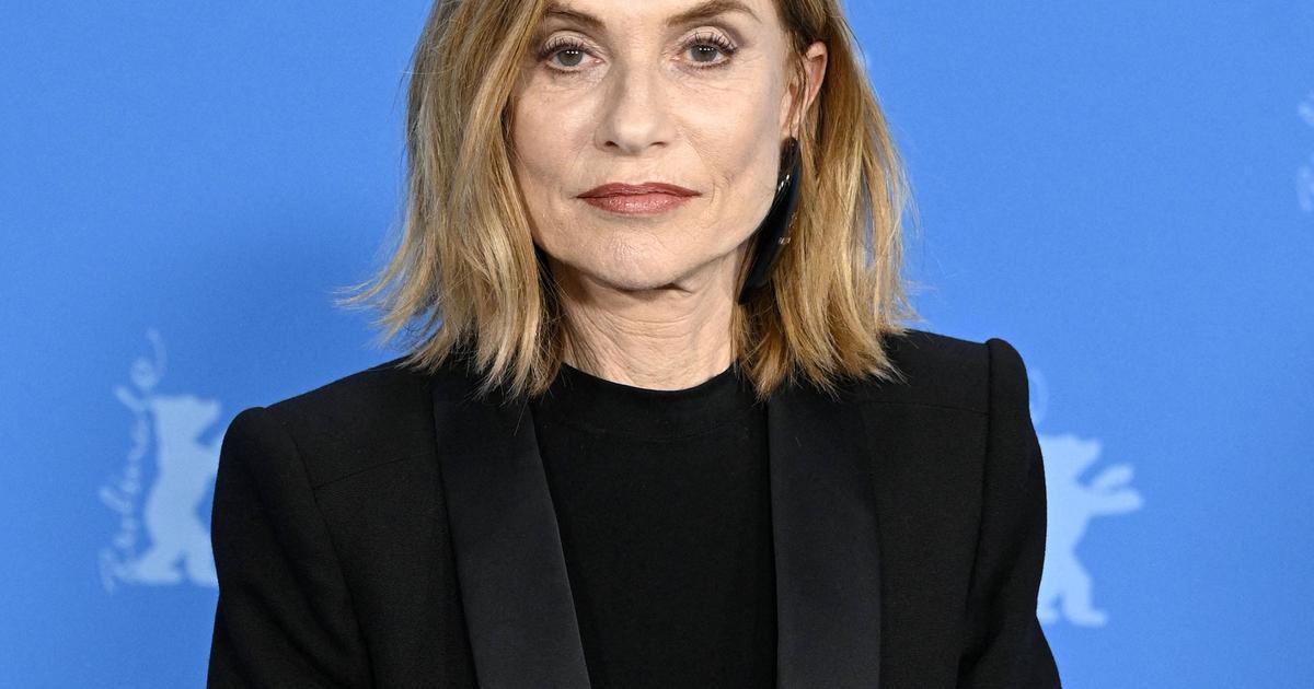 Photo - isabelle huppert au sommet de l'élégance avec cette couleur de vernis à ongles