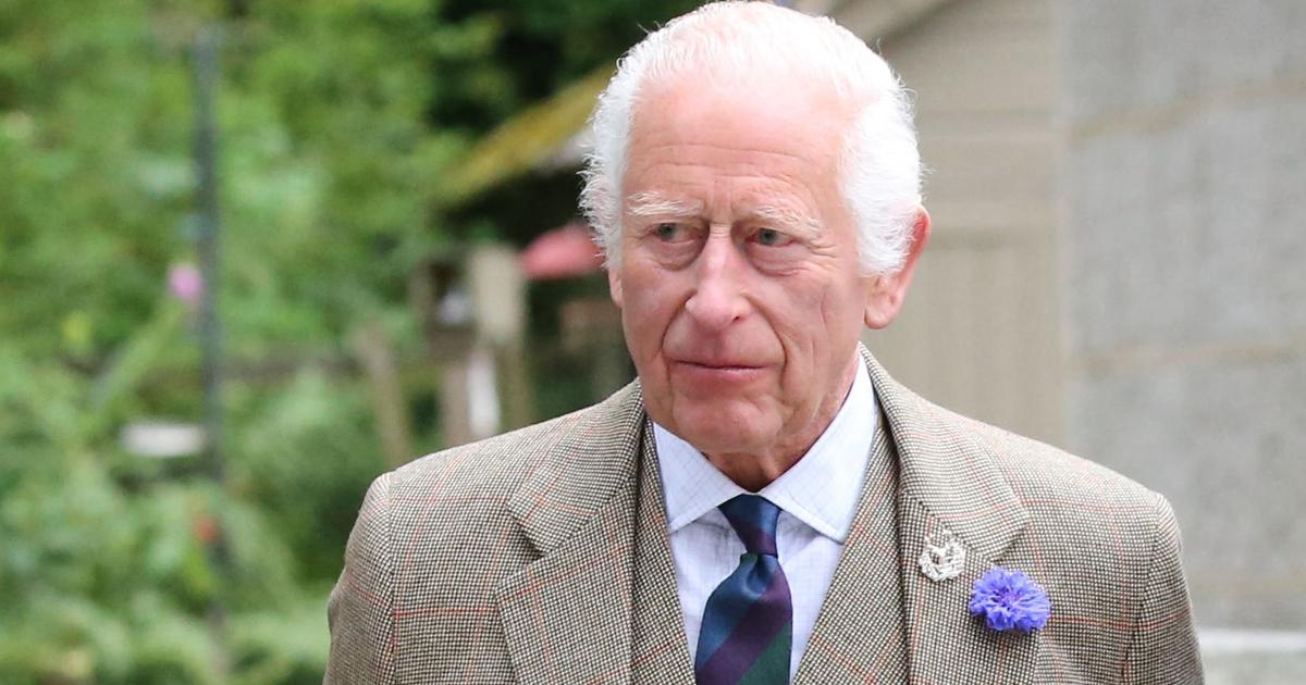 Charles III enfin prêt à en dire plus sur son cancer ? “S’il sentait ...