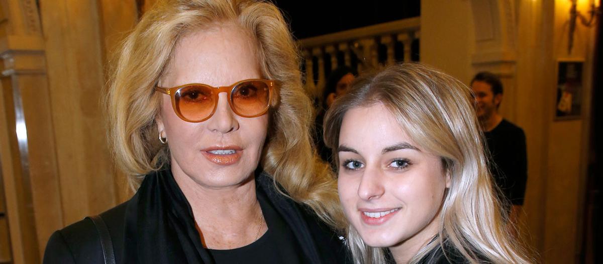 Darina Scotti, la fille de Sylvie Vartan, fête ses 21 ans : l’adoption qui  a changé la vie de la chanteuse