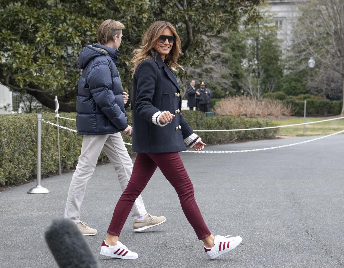 PHOTOS  Melania Trump : elle s'autorise un look dcontract jean skinny et  baskets Adidas