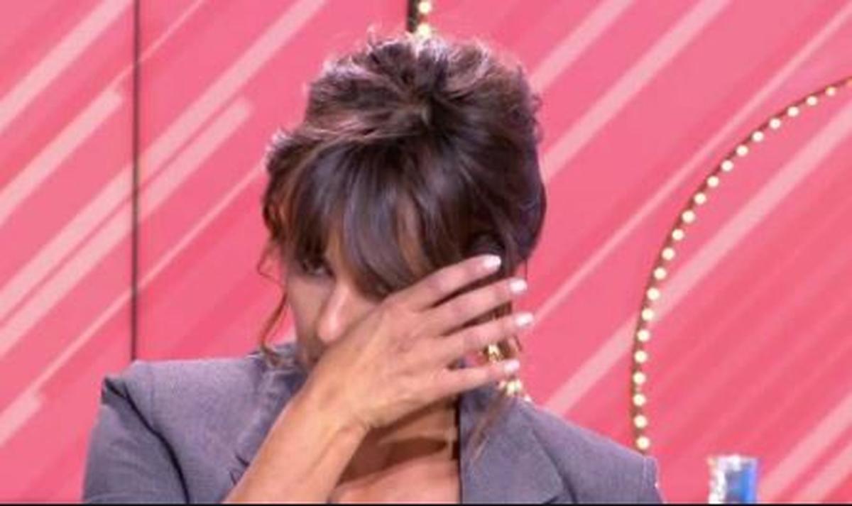 Faustine Bollaert très "triste" : elle annonce la mort brutale d'une témoin de Ça commence aujourd'hui
