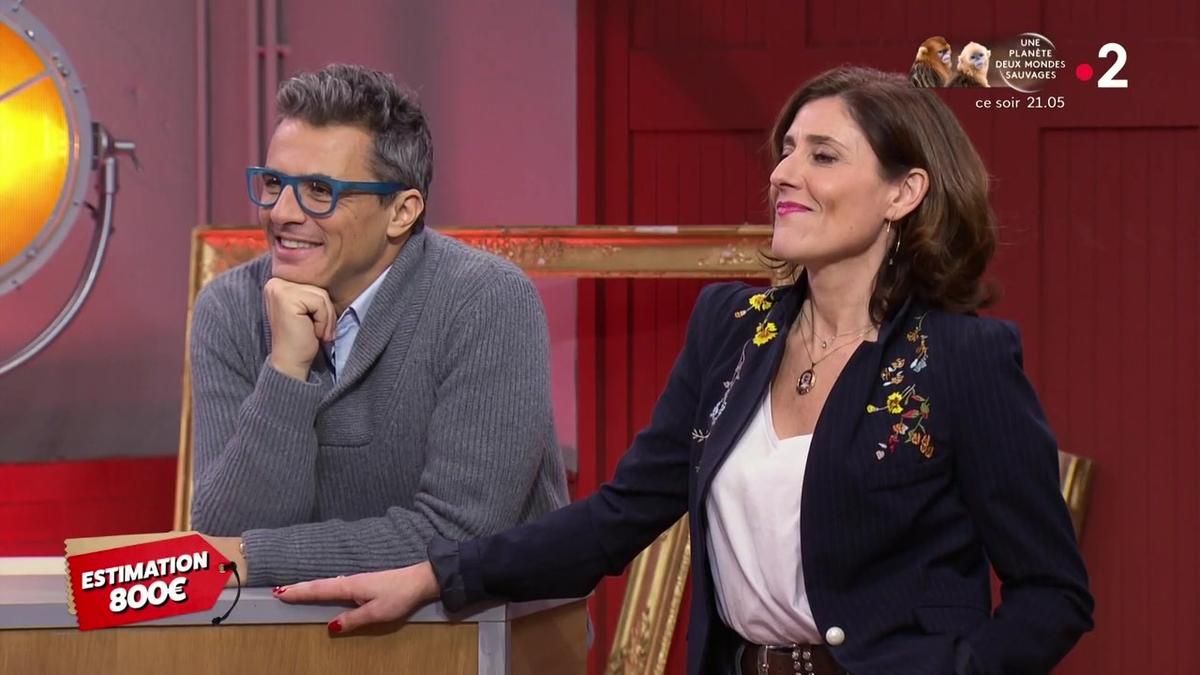 VIDÉO - Quand Julien Cohen taquine sa femme Karine et son sens des  affaires...