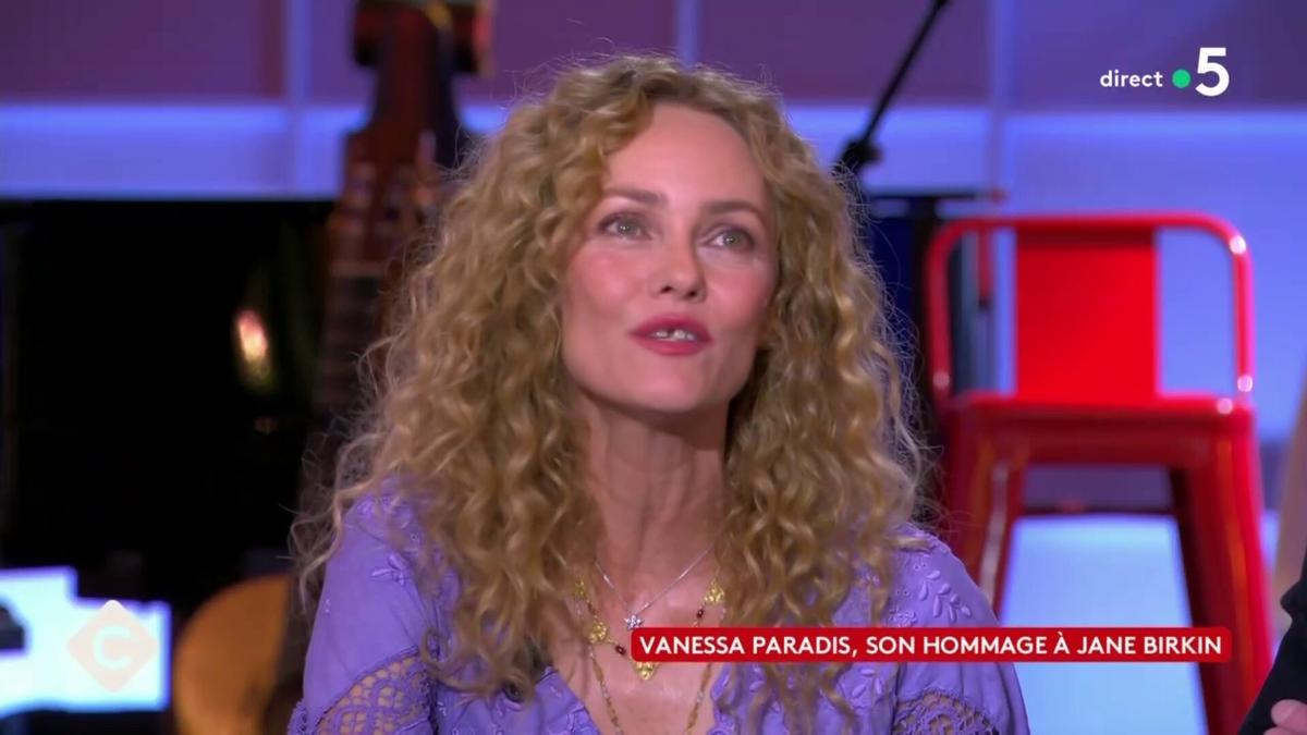 VIDÉO - Vanessa Paradis “bouleversée” : ce souvenir de Jane Birkin qui la  chamboule