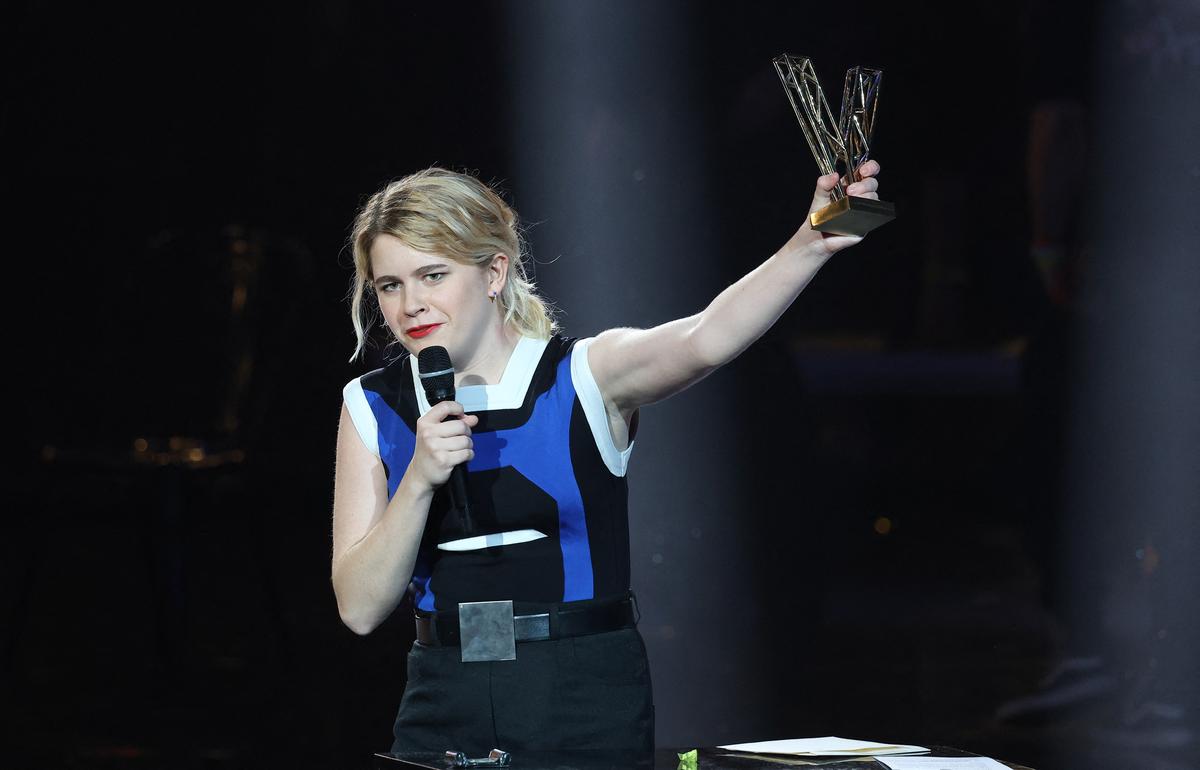 Zaho de Sagazan auréolée de 4 Victoires de la musique : “On me reconnaît un  peu dans la rue”