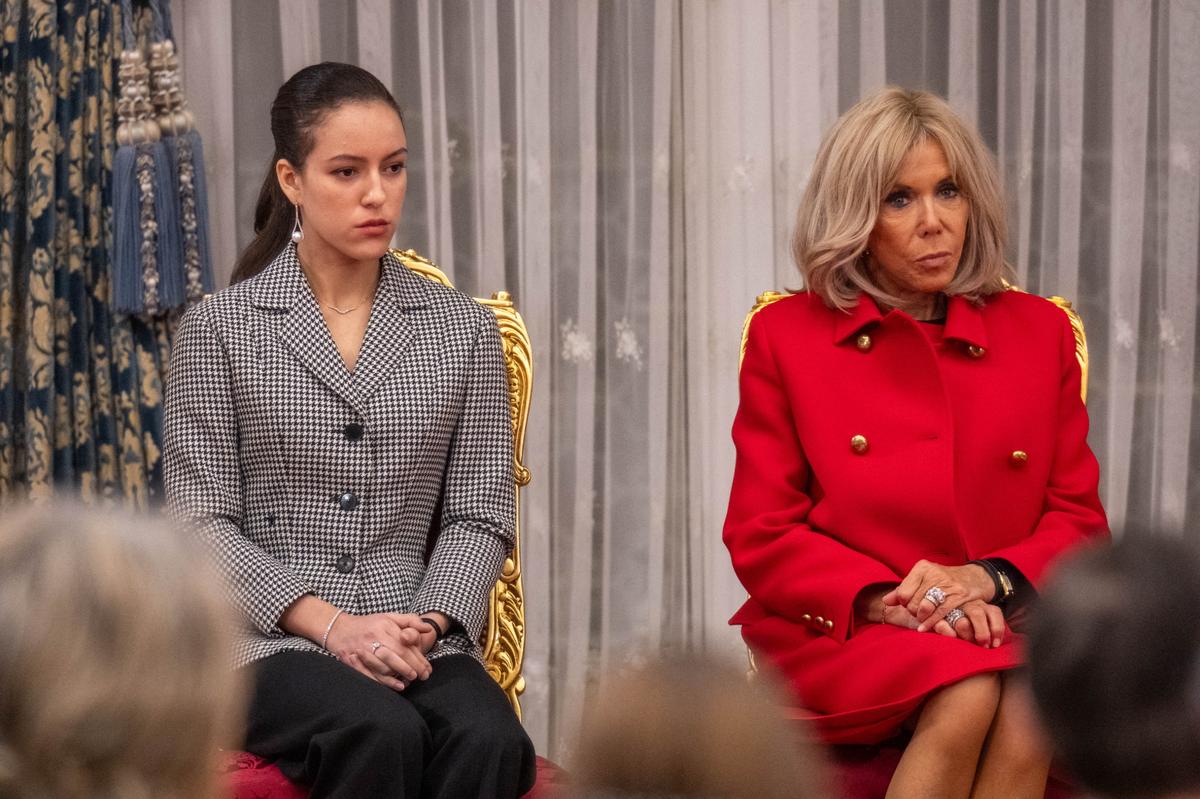 PHOTOS - Brigitte et Emmanuel Macron au Maroc : la princesse Lalla Khadija fait une apparition surprise
