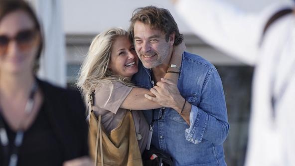 PHOTOS - Patrick Puydebat (Les Mystères de l'amour) très tactile avec sa  chérie Magali