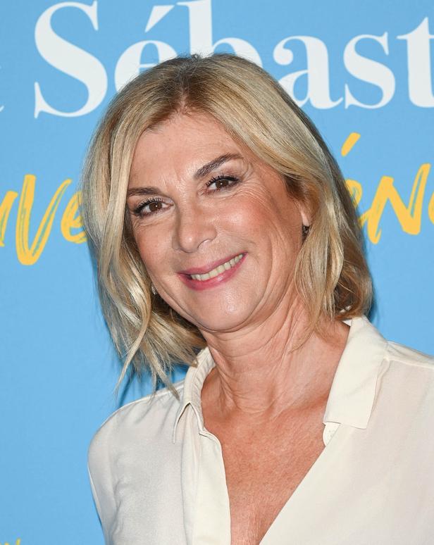 PHOTOS - Les plus belles coupes courtes de Michèle Laroque