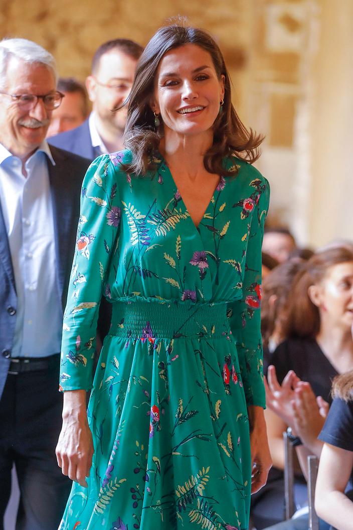 Belle Robe Espagnole Pour Fille Maire - Taille 6-7 Ans, Marque Mayoral, Occasion Très Bon état