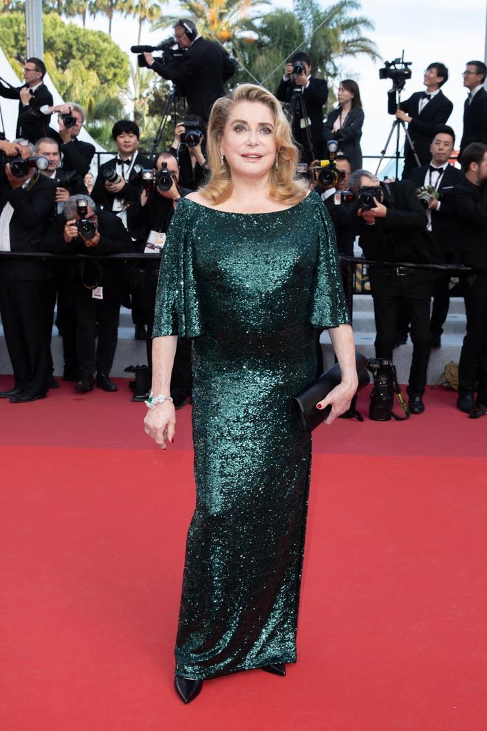 PHOTOS Festival De Cannes Les Plus Beaux Looks De Catherine Deneuve photos-festival-de-cannes-les-plus-beaux-looks-de-catherine-deneuve