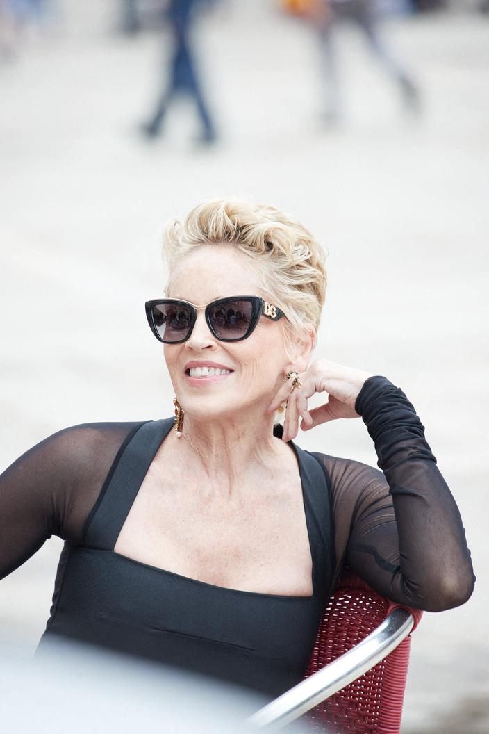 Sitemapcdatahttpsmodeinf Inetcomsharon Stone Coupe Courte