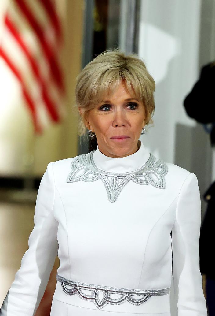 FASHION STORY La Robe De Mari e De Brigitte Macron Que Personne N fashion-story-la-robe-de-mari-e-de-brigitte-macron-que-personne-n
